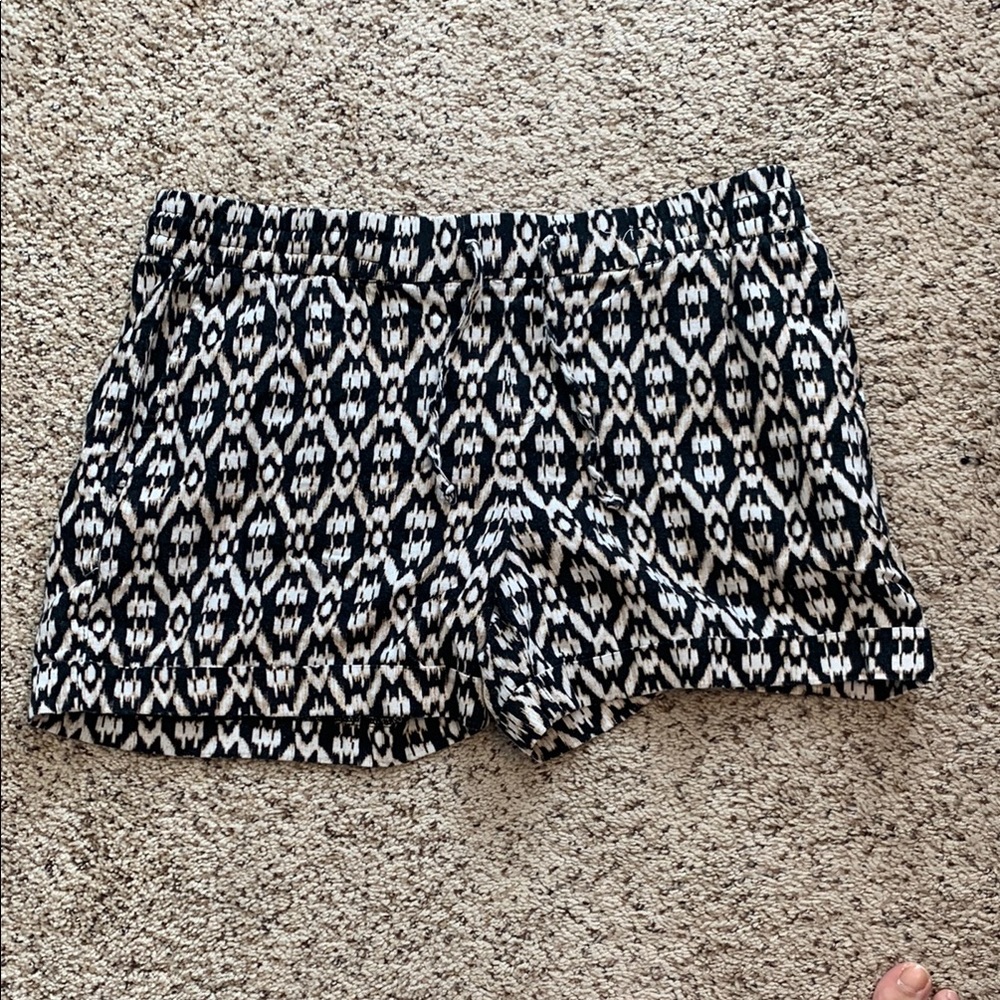 Old Navy High Waist Black and White Geometric Shorts